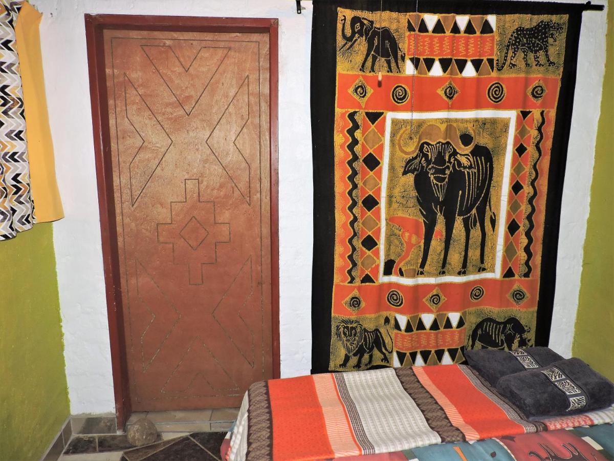 Kruger Inn Backpackers Marloth Park Exterior photo